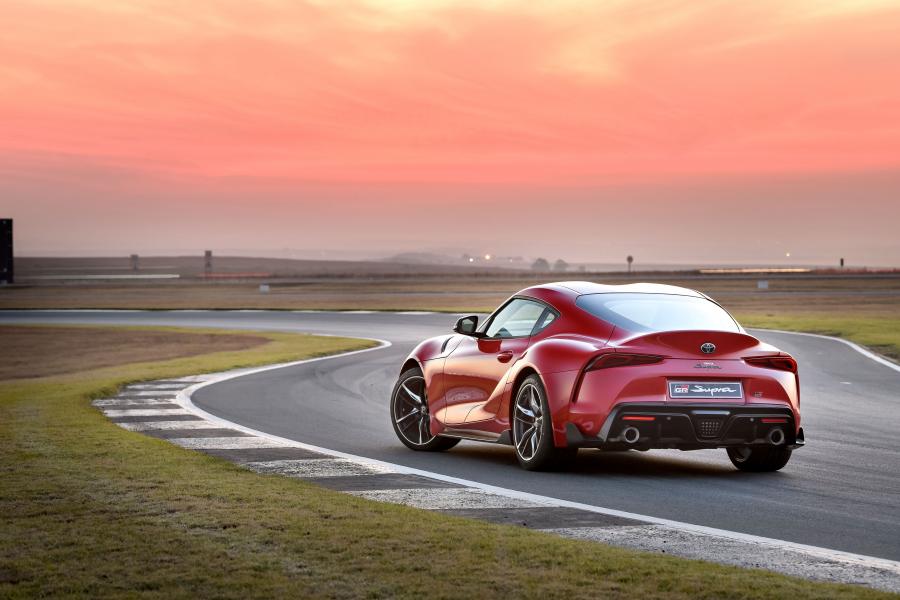  Toyota GR Supra (A90) 2019 года  (ZA) (фото 7 из 40)